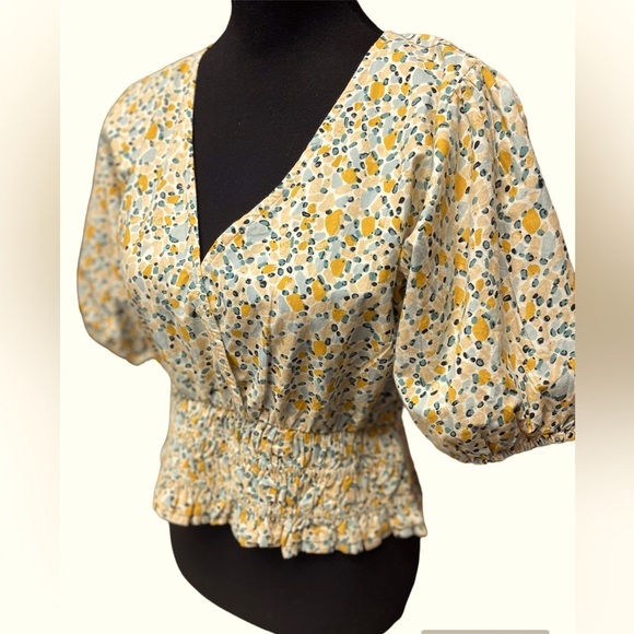 Sim & Sam 100% cotton abstract print smocked hem crop top, size large - Picture 2 of 5